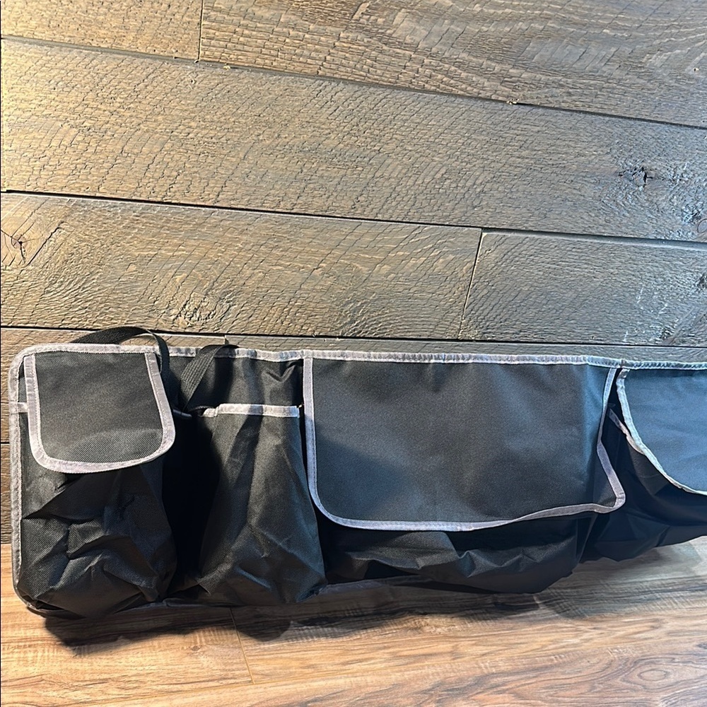 Vehicle Organizer Attach to Head Rest Divide Rows Pet Barrier Kid Snack Cubby?